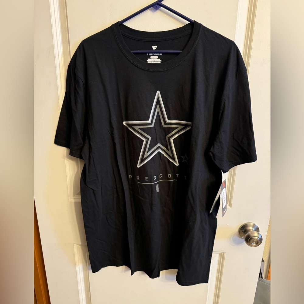 NWT Dallas Cowboys Dak Prescott Tshirt